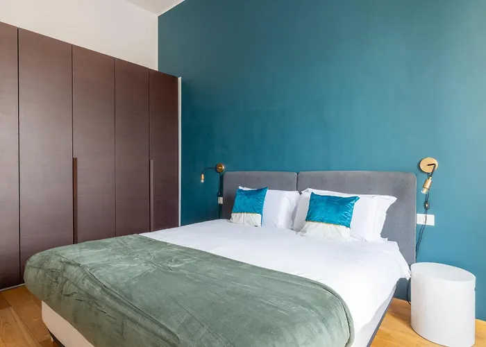 Elegant With Two Bedrooms Rome